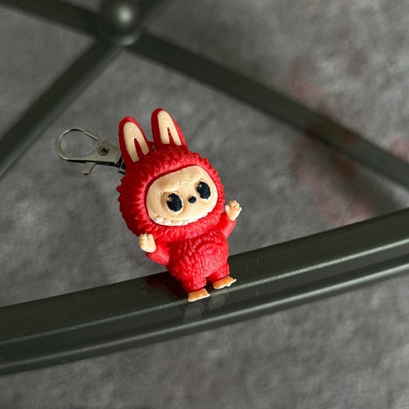 3D Printed. Red Labubu Keychain - Picture 6 of 6